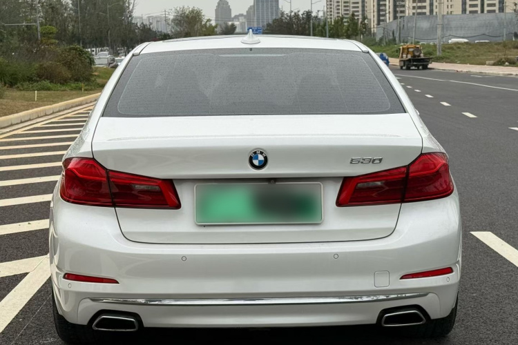 宝马5系新能源 2019款 530Le 豪华套装车身外观6004