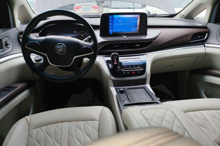 别克GL8 2020款 陆上公务舱 652T 舒适型中控内饰12