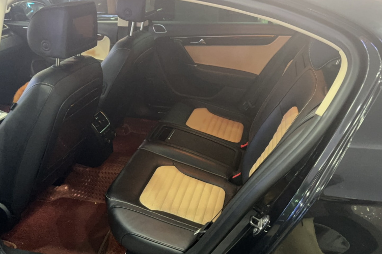 大众 迈腾 2015款 2.0TSI 旗舰型中控内饰7001