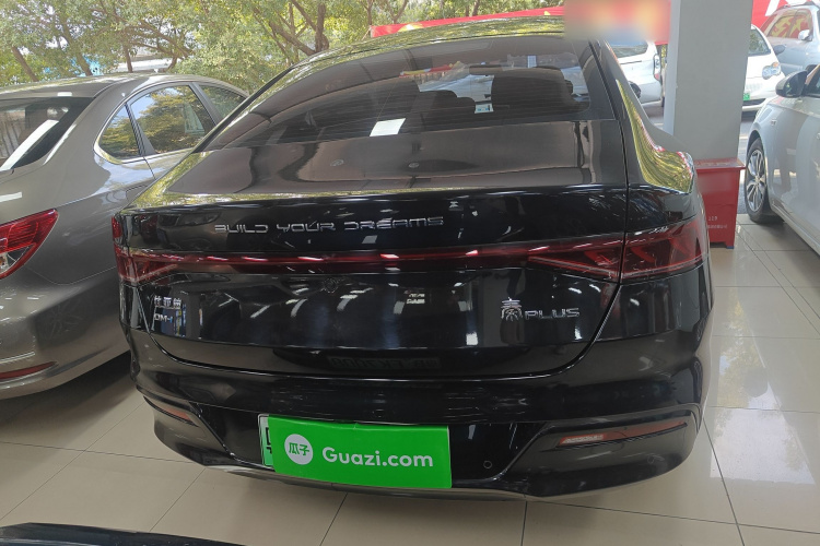 比亚迪 秦PLUS 2021款 DM-i 55KM 旗舰型车身外观6