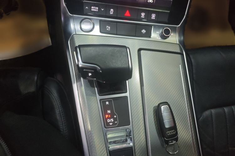 奥迪A6L 2020款 40 TFSI 豪华致雅型局部细节18