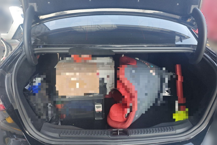 福特 福克斯 2020款 三厢 EcoBoost 180 自动ST Line中控内饰23