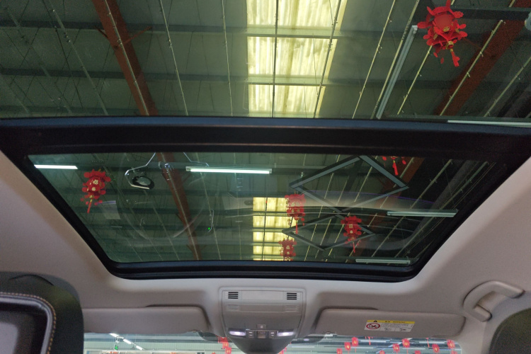 大众 迈腾 2023款 200万辆纪念版 330TSI DSG豪华型中控内饰22