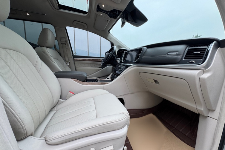 广汽传祺 传祺M8 2018款 320T 旗舰版局部细节41