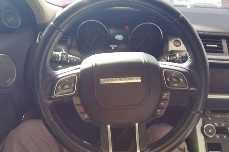 路虎 揽胜极光 2015款 2.0T 五门锐动版中控内饰13