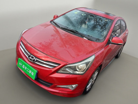 现代 瑞纳 2014款 1.4L 手动顶级型TOP