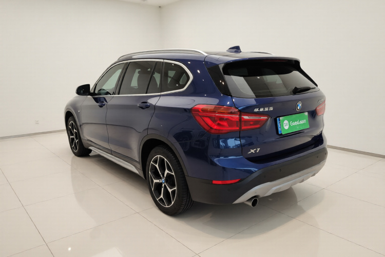 宝马X1 2019款 sDrive18Li 尊享型车身外观5