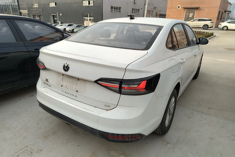 大众 朗逸 2023款 新锐 1.5L 自动新逸版车身外观7