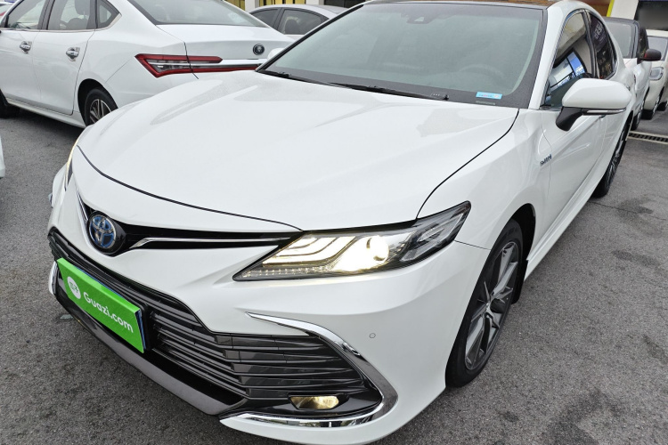 丰田 凯美瑞 2021款 双擎 2.5HG 豪华版车身外观1