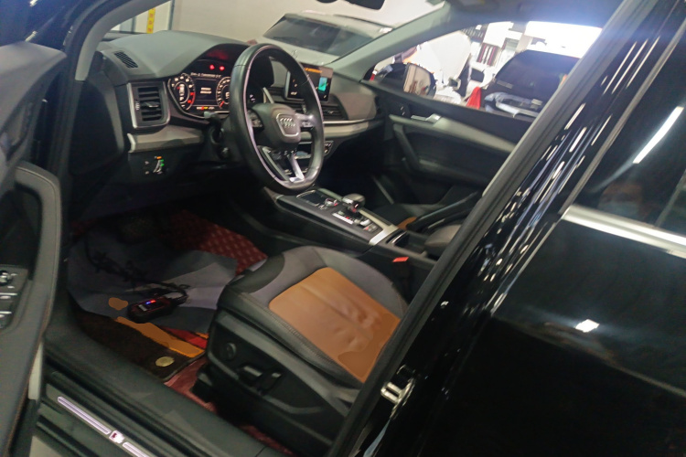 奥迪Q5L 2020款 改款 40 TFSI 荣享时尚型局部细节19