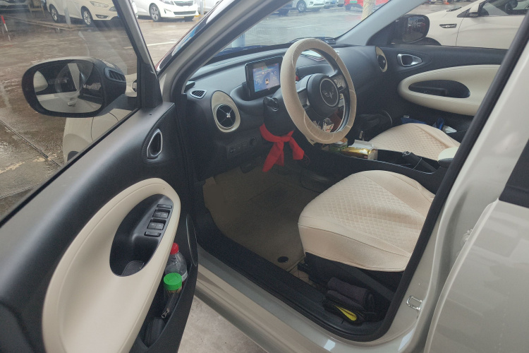 五菱汽车 五菱缤果 2024款 203km 轻享款中控内饰20