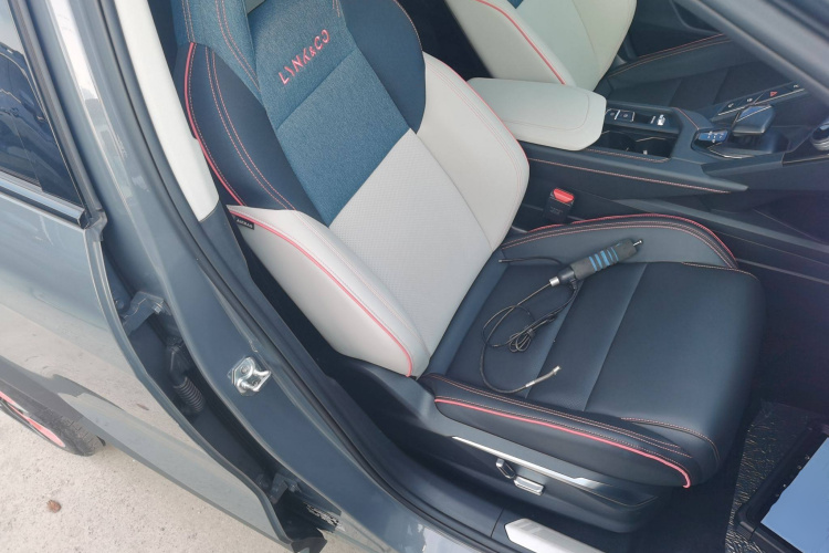 领克06 2020款 1.5T 耀Halo中控内饰41