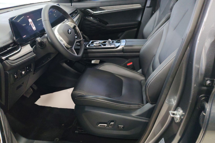 江淮汽车 江淮QX PHEV 2023款 120km 劲享版中控内饰19