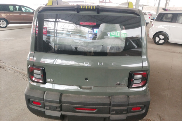 吉利银河 2025款 210km 熊猫骑士车身外观6004