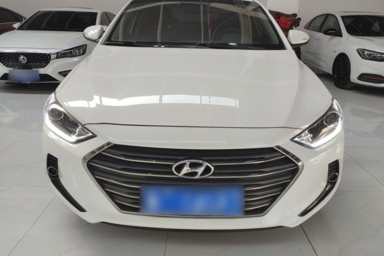 现代 领动 2016款 1.6L 自动智炫·精英型车身外观2