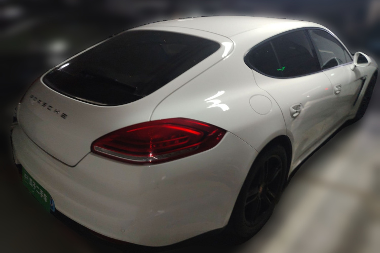 保时捷 2014款 Panamera 4 3.0T车身外观7