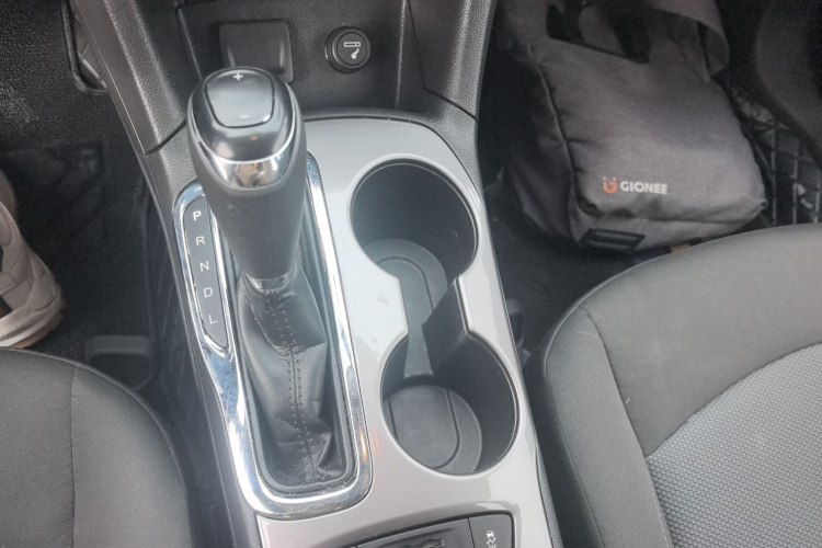 雪佛兰 科鲁兹 2018款 320 自动先锋天窗版局部细节18