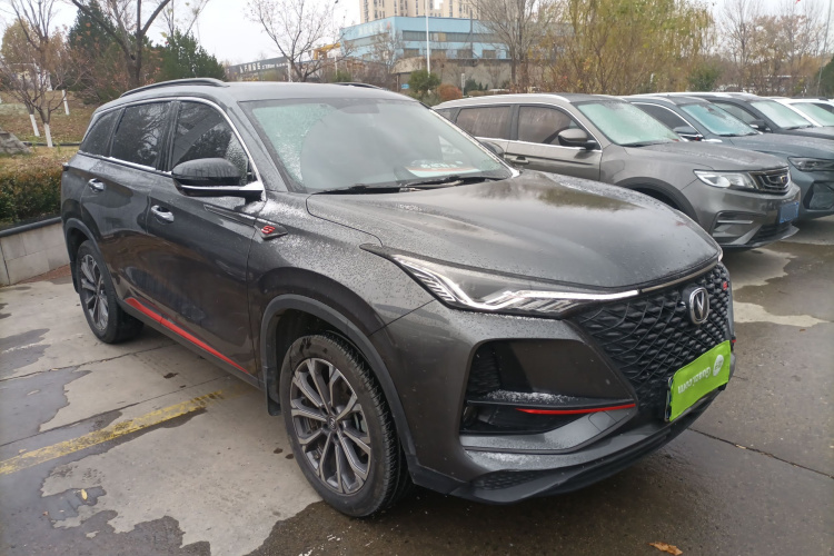 长安CS75 PLUS 2020款 2.0T 自动领航型车身外观3