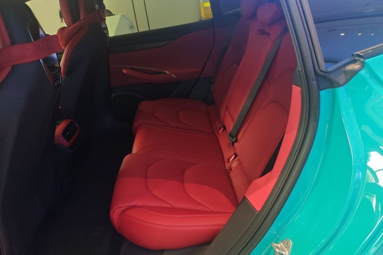 小米汽车 小米SU7 2024款 后驱超长续航高阶智驾Pro版中控内饰7004