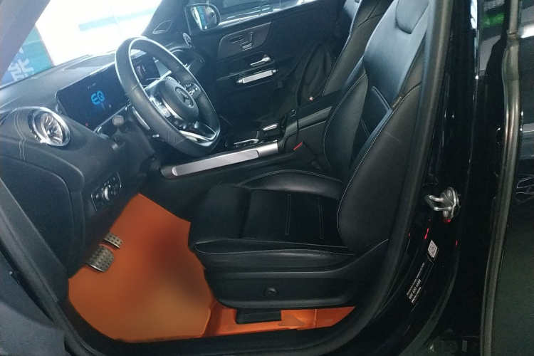 奔驰EQB 2022款 EQB 350 4MATIC 首发特别版局部细节19