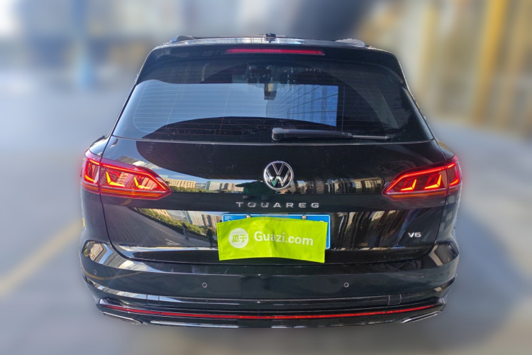 大众 途锐 2022款 3.0TSI 锐享版 曜黑运动套装车身外观6004