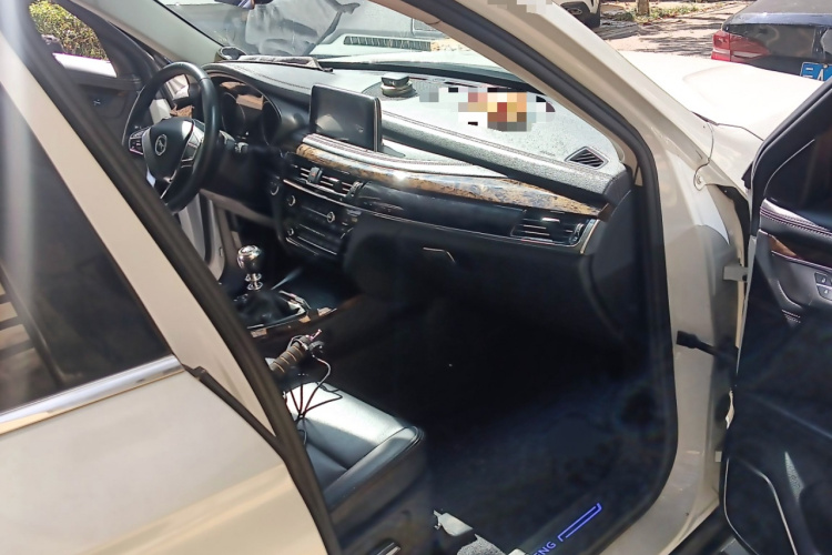 汉腾汽车 汉腾X7 2016款 1.5T 手动尊享型局部细节9005