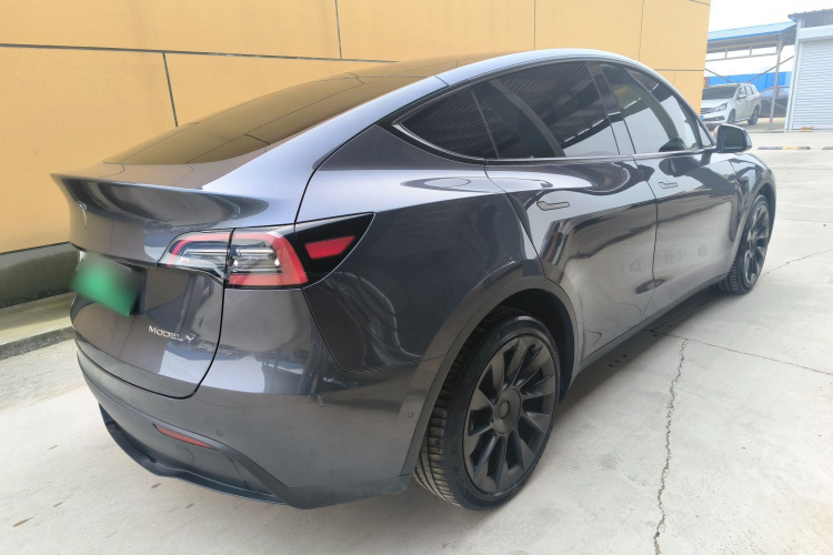 特斯拉 Model Y 2021款 长续航全轮驱动版 3D7车身外观6006