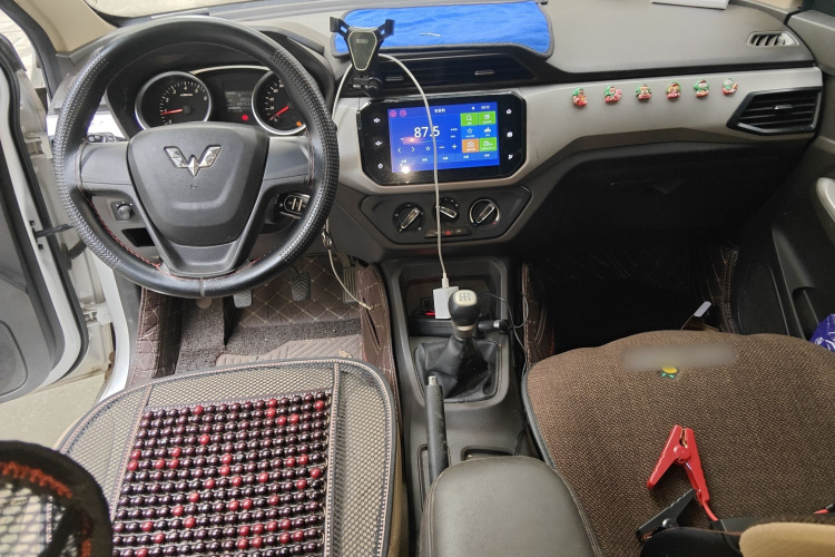 五菱汽车 五菱宏光 2018款 1.5L S舒适型L2B中控内饰7002