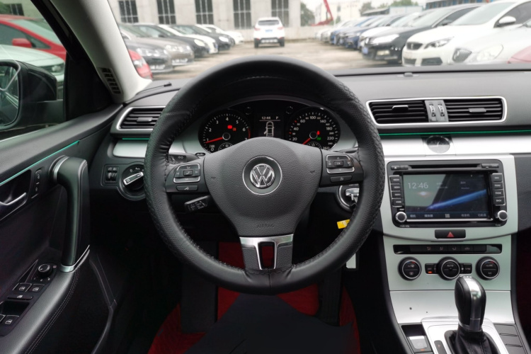 大众 迈腾 2015款 1.8TSI 领先型局部细节13