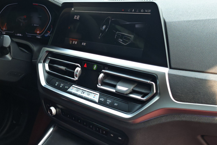 宝马4系 2022款 425i M运动套装中控内饰7006
