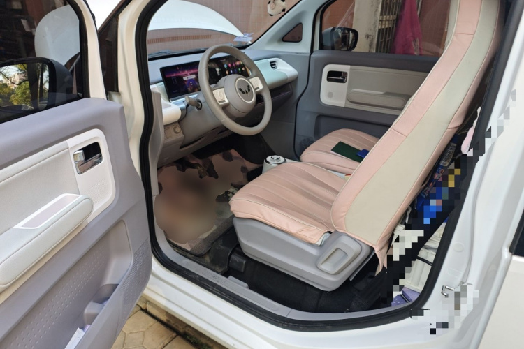 五菱汽车 五菱Air ev晴空 2023款 两座-进阶版中控内饰20