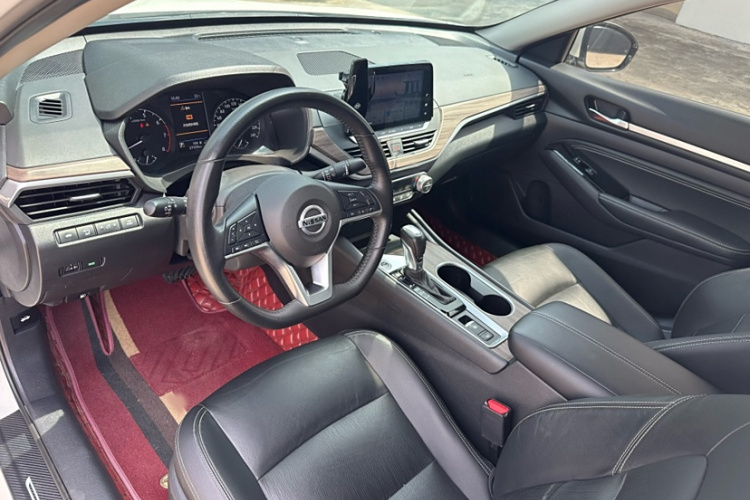 日产 天籁 2021款 2.0L XL 舒适版中控内饰7003