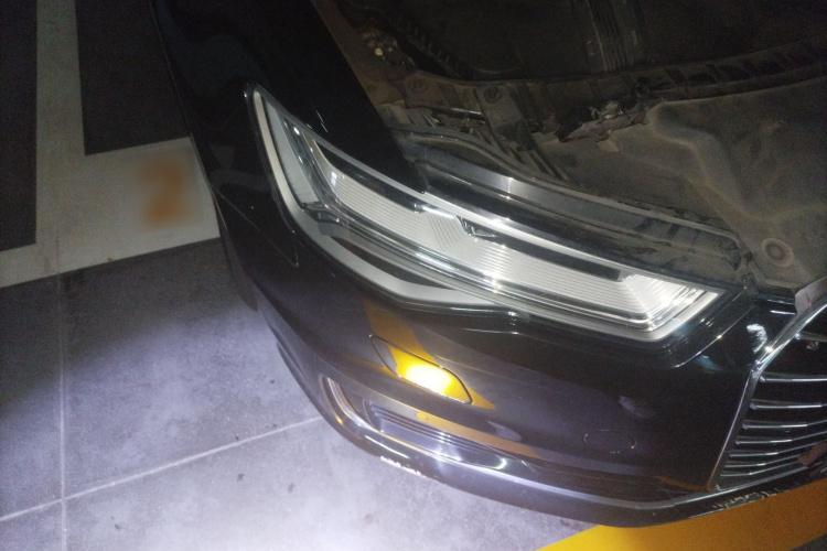 奥迪A6L 2017款 30 FSI 技术型车身外观6006