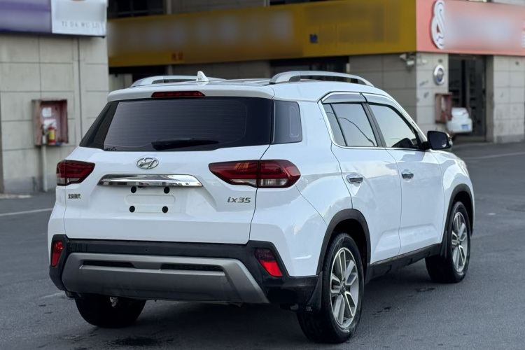 北京现代ix35 2019款 2.0L 自动两驱智勇·畅享版 国V车身外观6005