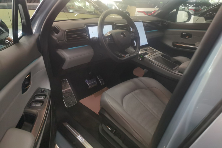 蔚来ES6 2020款 430KM 性能版中控内饰7003