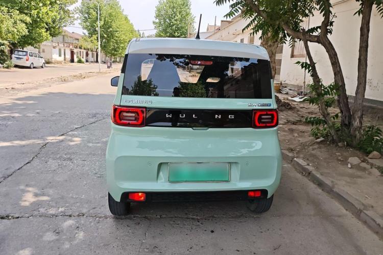 五菱汽车 宏光MINIEV 2022款 马卡龙臻享款 磷酸铁锂车身外观6004