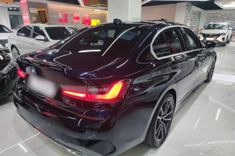 宝马3系 2022款 325Li M运动曜夜套装车身外观7