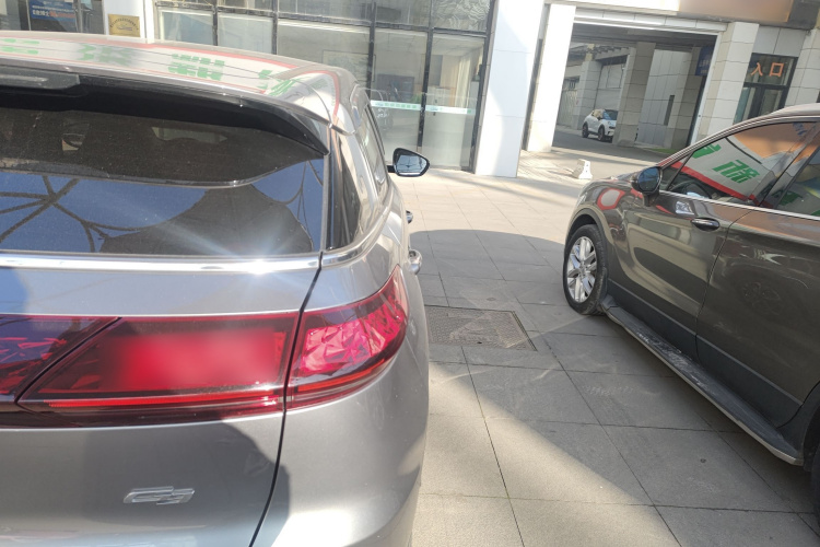 小鹏G3 2020款 520 智享版车身外观6006