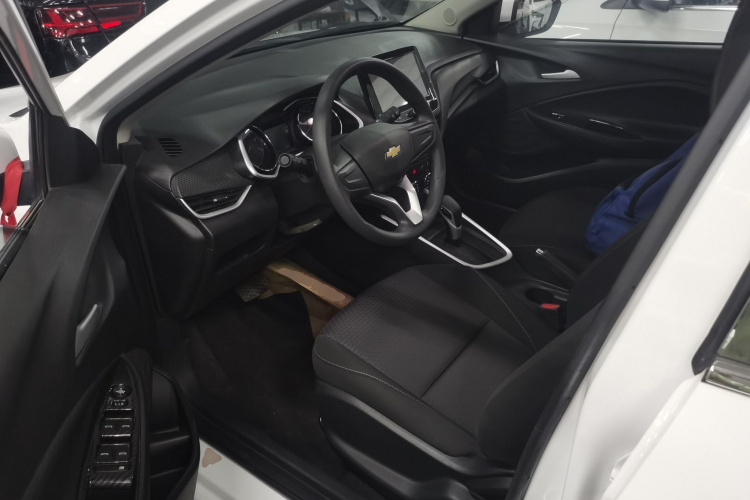 雪佛兰 科沃兹 2020款 325T 自动欣悦版中控内饰20