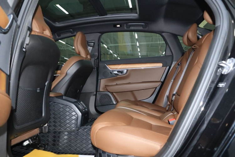 沃尔沃S90 2024款 B5 智逸豪华版中控内饰7002