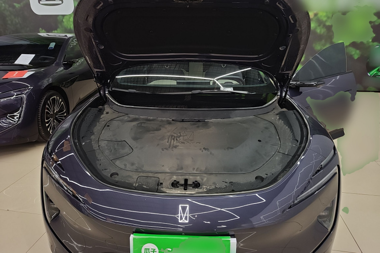 阿维塔12 2025款 Ultra增程版机舱底盘24