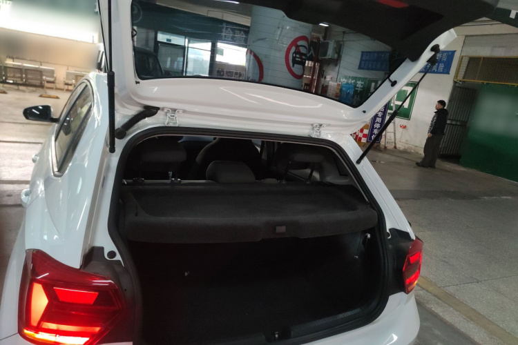 大众 Polo 2023款 Plus 1.5L 自动纵情乐活版局部细节23