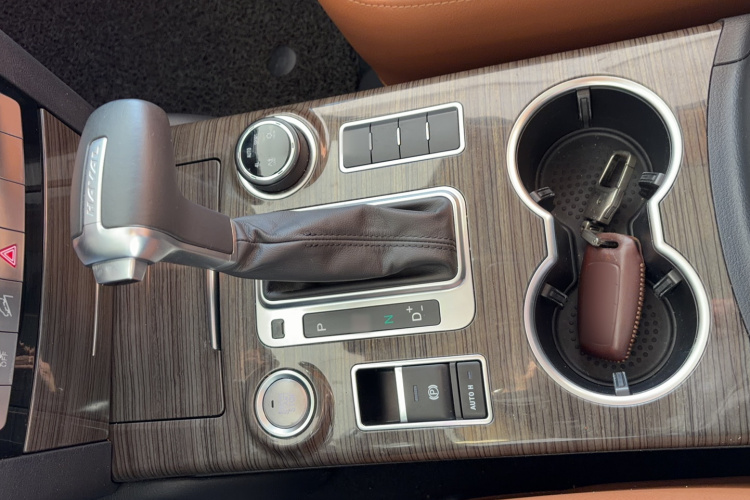 哈弗H9 2015款 2.0T 四驱豪华型 7座局部细节18