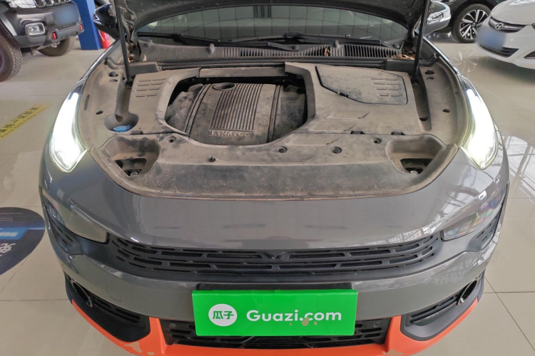 领克02 2019款 1.5T DCT两驱耀Pro版 国VI机舱底盘24