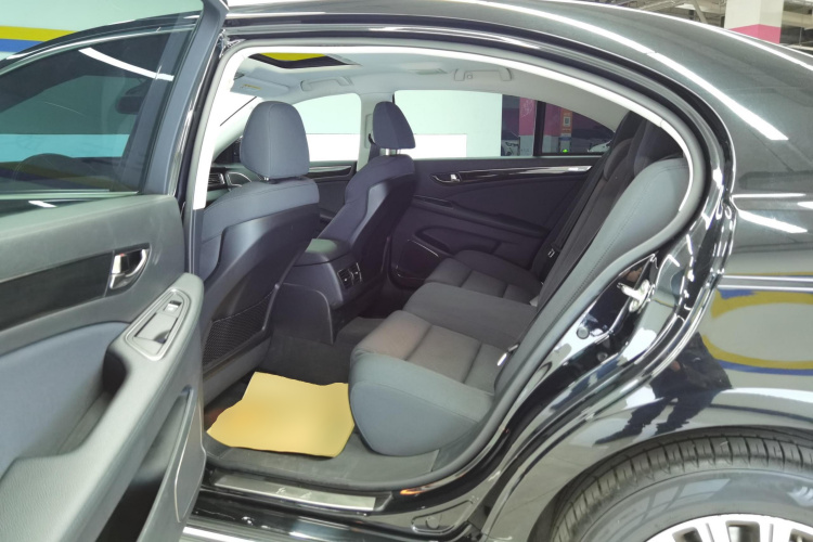 红旗H7 2017款 1.8T 技术型中控内饰21