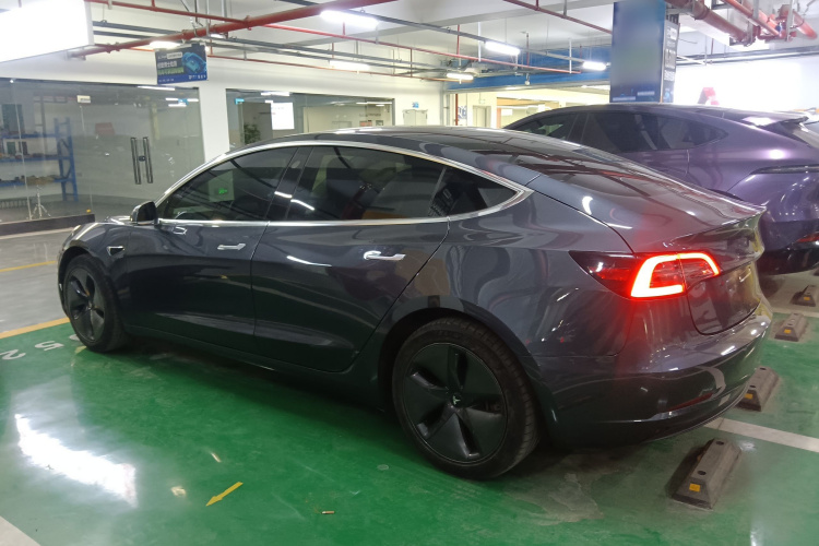 特斯拉 Model 3 2020款 改款 标准续航后驱升级版车身外观6003