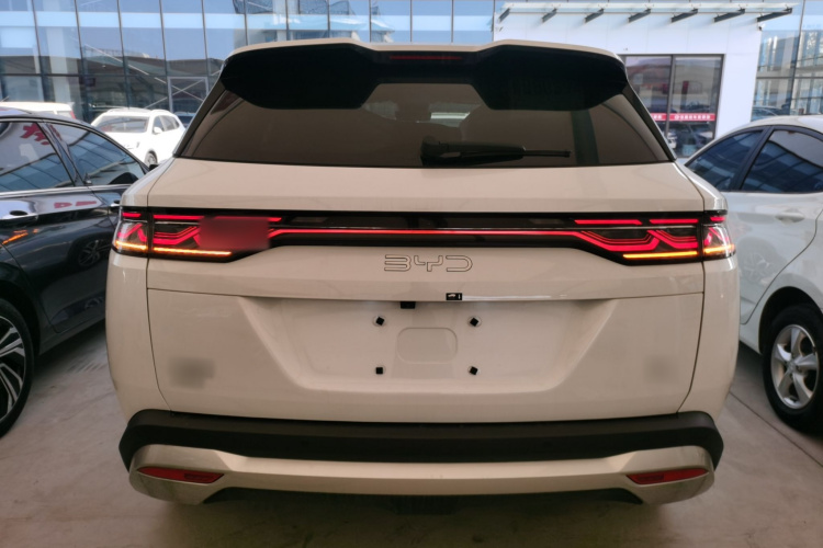 比亚迪 宋L DM-i 2024款 112km 领先型车身外观6