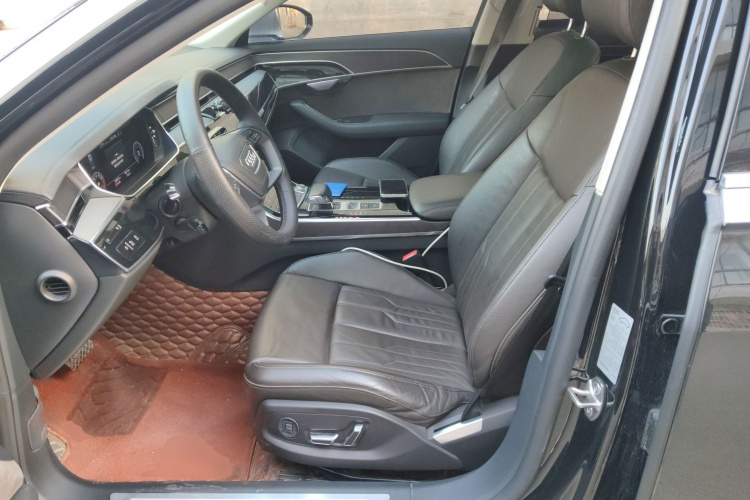 奥迪A8 2018款 A8L 55 TFSI quattro投放版精英型中控内饰19