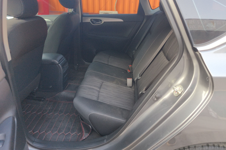 日产 轩逸 2022款 经典 1.6XE CVT舒适版中控内饰21