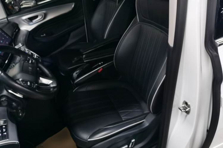 荣威iMAX8 2021款 400TGI Supreme系列陆尊版中控内饰19